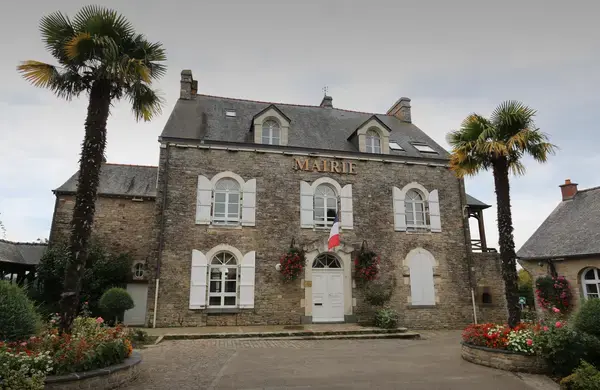 Monte Escalier Sérénité Pose monte escalier Bourg-des-Comptes